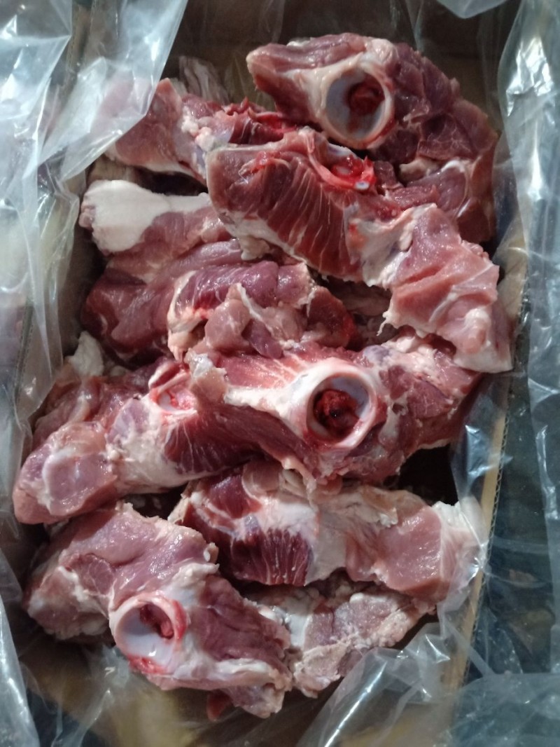 冻猪肉叉骨