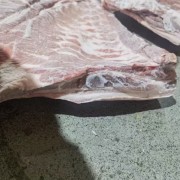 带皮五花肉