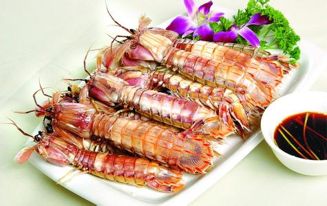 人为注胶让皮皮虾增重?专家辟谣:那是虾黄和虾膏