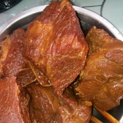 独家秘制酱牛肉