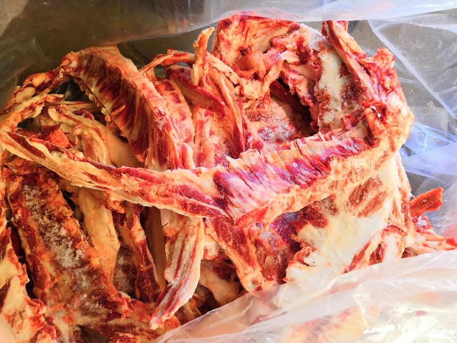 带肉羊胸骨