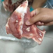带颈前排，扇骨
