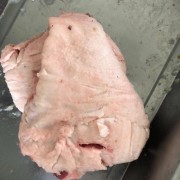 公猪颈肉，糟头肉