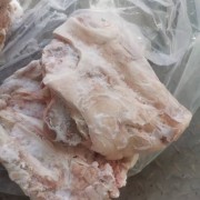 无耳猪头
