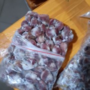 开好的鸽胗，鸽肾