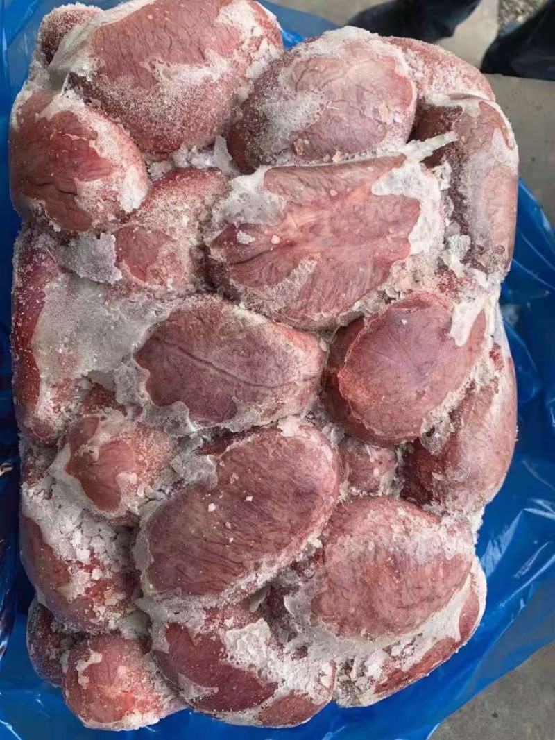 图片展示便宜出一柜 1672猪宝上海清关中 67规格