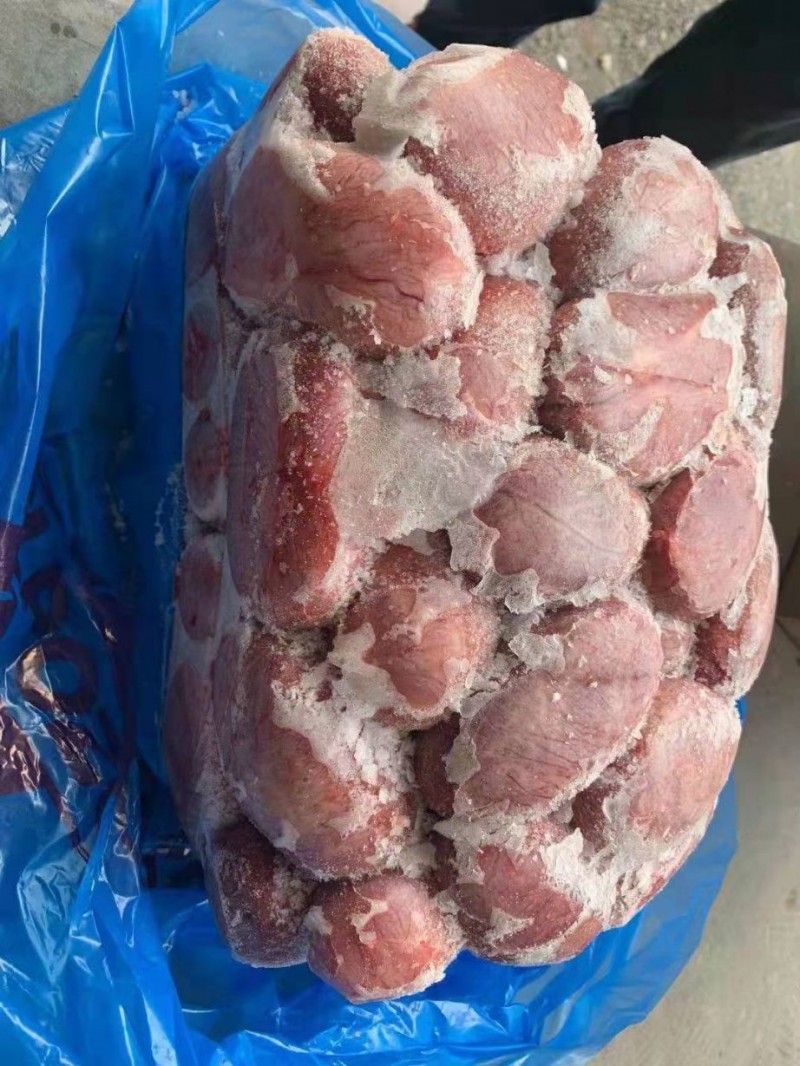 图片展示便宜出一柜 1672猪宝上海清关中 67规格