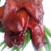 农家柴火烟熏猪脸