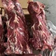 满肉牛脖骨
