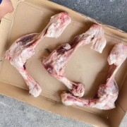 784
