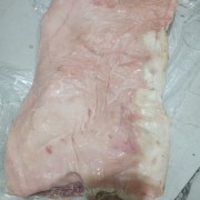 肥猪带皮大五花肉